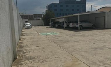 VENTA DE EDIFICIO COMERCIAL PARA OFICINAS EN METEPEC MUY CERCA DE GALERÍAS