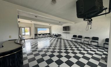 VENTA DE EDIFICIO COMERCIAL PARA OFICINAS EN METEPEC MUY CERCA DE GALERÍAS