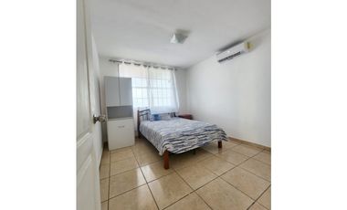 ALQUILER DE CASA AMOBLADA EN BRISAS DEL GOLF