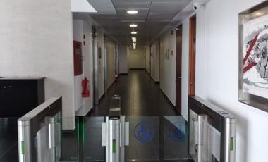 La Dehesa/ Luis Bascuñan / AMOBLADA/La Dehesa/ Los Cactus - Oficina - Arriendo