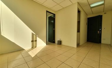 Oficina en Venta en Oficina Metro Pedro de Valdivia - 2 privados y 2 baños