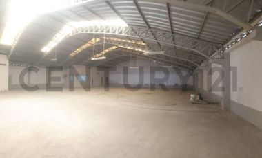 EN VENTA GALPÓN COMERCIAL  EN EL BARRIO JOCAY, MANTA
