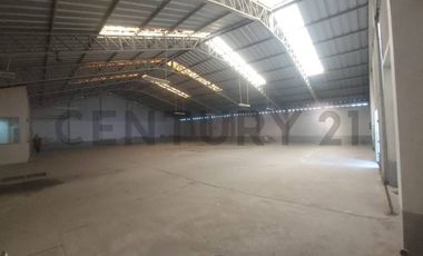EN VENTA GALPÓN COMERCIAL  EN EL BARRIO JOCAY, MANTA