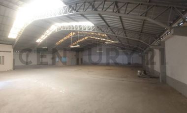 EN VENTA GALPÓN COMERCIAL  EN EL BARRIO JOCAY, MANTA