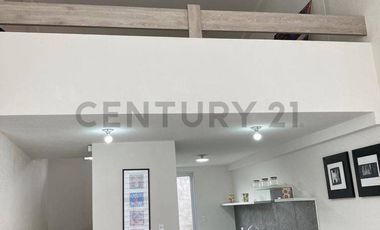 Se Renta Linda Casa Dentro de Conjunto