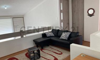 Se Renta Linda Casa Dentro de Conjunto