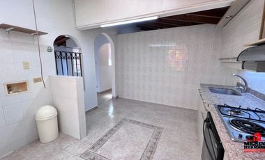 Casa en Arriendo Ubicado en Itagüí Codigo 5836