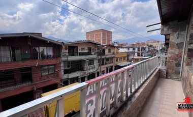 Casa en Arriendo Ubicado en Itagüí Codigo 5836