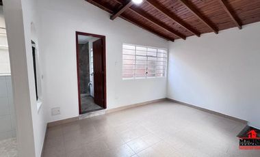 Casa en Arriendo Ubicado en Itagüí Codigo 5836