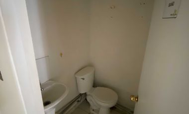 Local comercial en arriendo en LAMPA