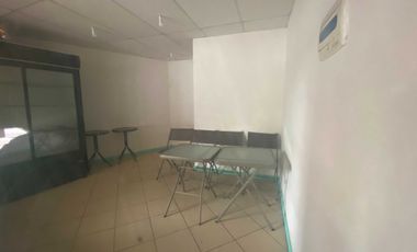 Local comercial en arriendo en LAMPA