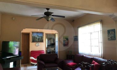 N/A Casa uso de suelo en venta en Tolteca