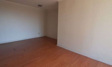 VENTA  AMPLIO DEPARTAMENTO 3 DORMITORIOS 1 BAÑO