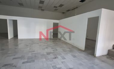 Local Comercial en Plaza La Fuente en PB de 245.65 m2