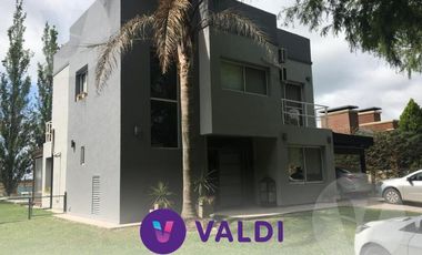 Casa en alquiler - Barrio El Lauquen, Canning