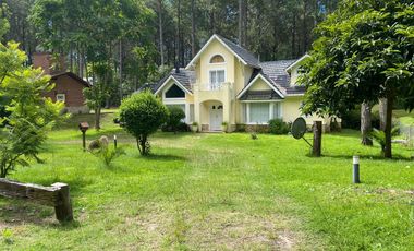 Casa en Carilo