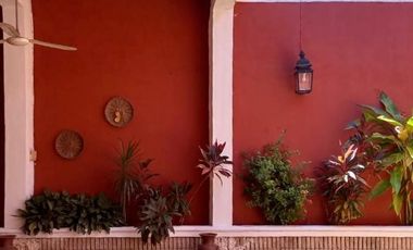 Casa neocolonial en venta, ubicada en Izamal Pueblo Mágico”