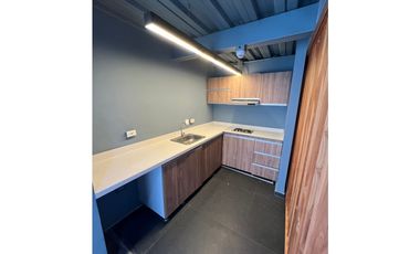 OFICINA DISPONIBLE PARA ARRIENDO CENTRO DE NEGOCIOS ALAMEDAS