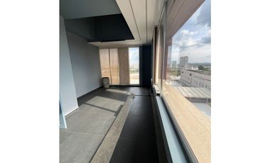 OFICINA DISPONIBLE PARA ARRIENDO CENTRO DE NEGOCIOS ALAMEDAS