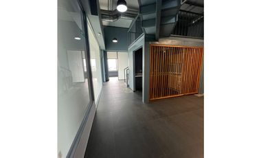 OFICINA DISPONIBLE PARA ARRIENDO CENTRO DE NEGOCIOS ALAMEDAS