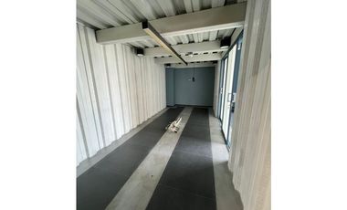 OFICINA DISPONIBLE PARA ARRIENDO CENTRO DE NEGOCIOS ALAMEDAS
