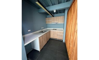 OFICINA DISPONIBLE PARA ARRIENDO CENTRO DE NEGOCIOS ALAMEDAS