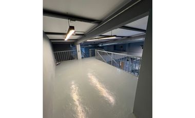 OFICINA DISPONIBLE PARA ARRIENDO CENTRO DE NEGOCIOS ALAMEDAS