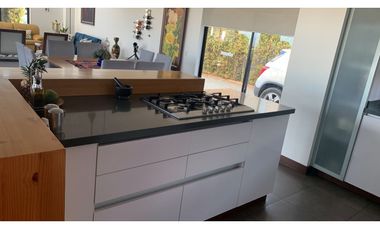 CASA EN ARRIENDO SECTOR ESCOBERO - ENVIGADO