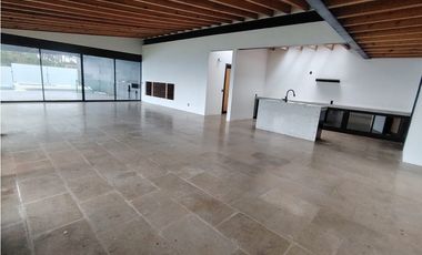 Casa en venta dentro de residencial en Avándaro Valle de Bravo