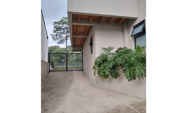 Casa en venta dentro de residencial en Avándaro Valle de Bravo
