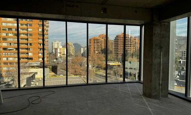 Local comercial en arriendo en VITACURA