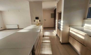 Casa en venta en PEÑALOLÉN