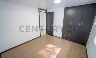 En renta departamento Urb. El Condado