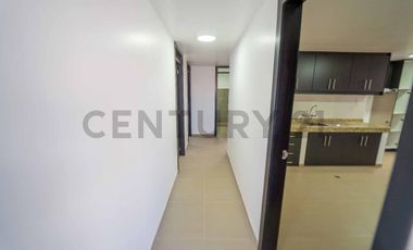 En renta departamento Urb. El Condado