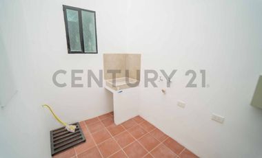 En renta departamento Urb. El Condado