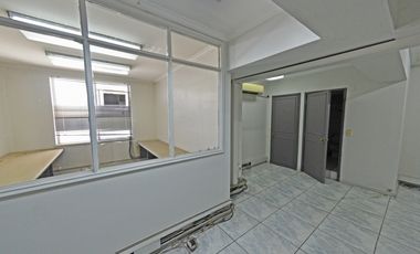 Gran oficina en centro de Santiago.