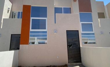CASA DE 2 RECAMARAS EN FRACC.A 15 MINUTOS DE TOLUCA