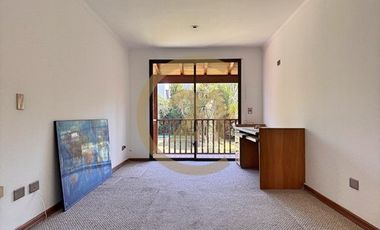 EN ARRIENDO, CASA CHILENA 6 DORMS EN LOS TRAPENSES