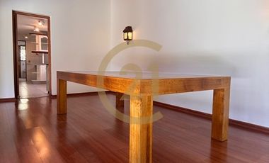 EN ARRIENDO, CASA CHILENA 6 DORMS EN LOS TRAPENSES
