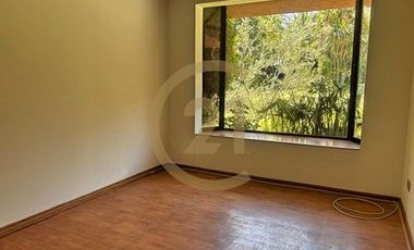 EN ARRIENDO, CASA CHILENA 6 DORMS EN LOS TRAPENSES