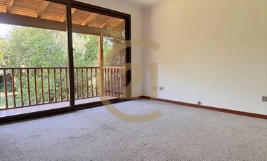 EN ARRIENDO, CASA CHILENA 6 DORMS EN LOS TRAPENSES