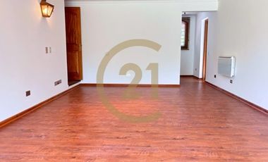 EN ARRIENDO, CASA CHILENA 6 DORMS EN LOS TRAPENSES