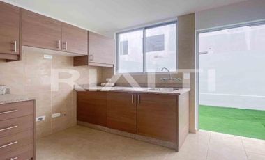 Estrena tu Casa en San José de Calderón: Diseño, Calidad y Ubicación Ideal