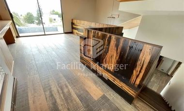 Casa en Arriendo en Montecarlo con Del Atardecer