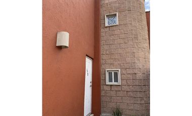 CASA EN VENTA EN HACIENDA DE LAS FUENTES CALIMAYA