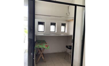 Local en  Renta en Av. Las Torres esq Heriberto Enriquez