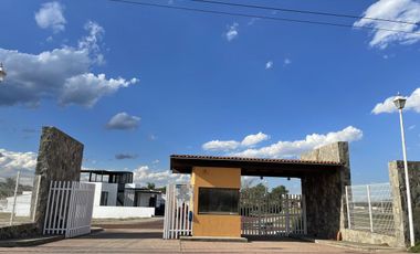 Terreno en Venta en Fraccionamiento Ribera del Lago Acatlan de Juarez