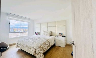Vendo apartamento con club house en la milla de oro de Cajica.