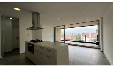 APARTAMENTO EN ARRIENDO EN AMARELLO IN- LOMA DEL ESMERALDAL