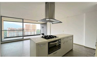APARTAMENTO EN ARRIENDO EN AMARELLO IN- LOMA DEL ESMERALDAL